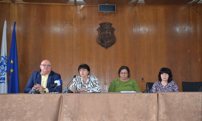 Над 65 лица започват работа по проект „Грижа в дома в Община Видин“