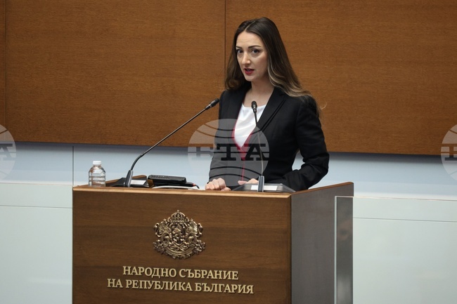 Историята помни онези, които бранят държавността си с характер, заявиха от "Величие" по случай 153-тата годишнина от гибелта на Васил Левски