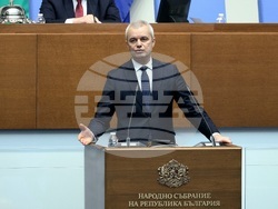 Народно събрание - заседание - Костадин Костадинов