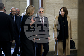 Народно събрание  - служебно правителство  - влизане