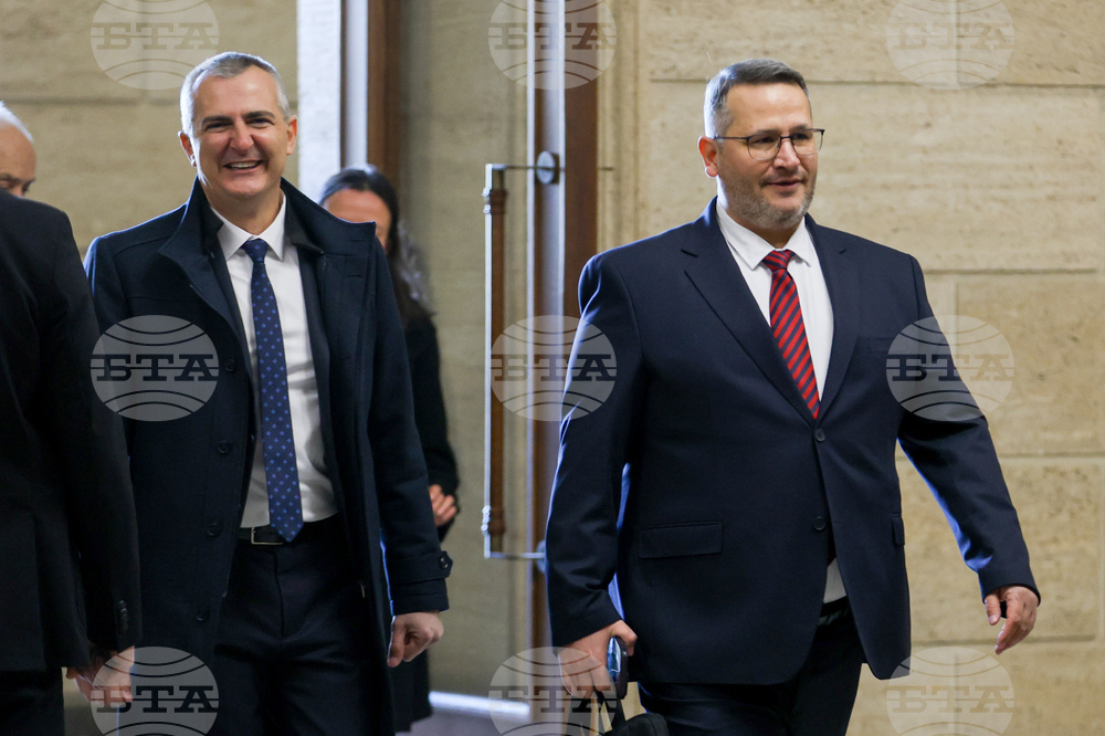 Народно събрание  - служебно правителство  - влизане