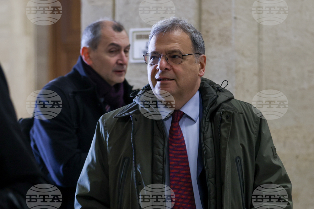 Народно събрание - служебно правителство - влизане