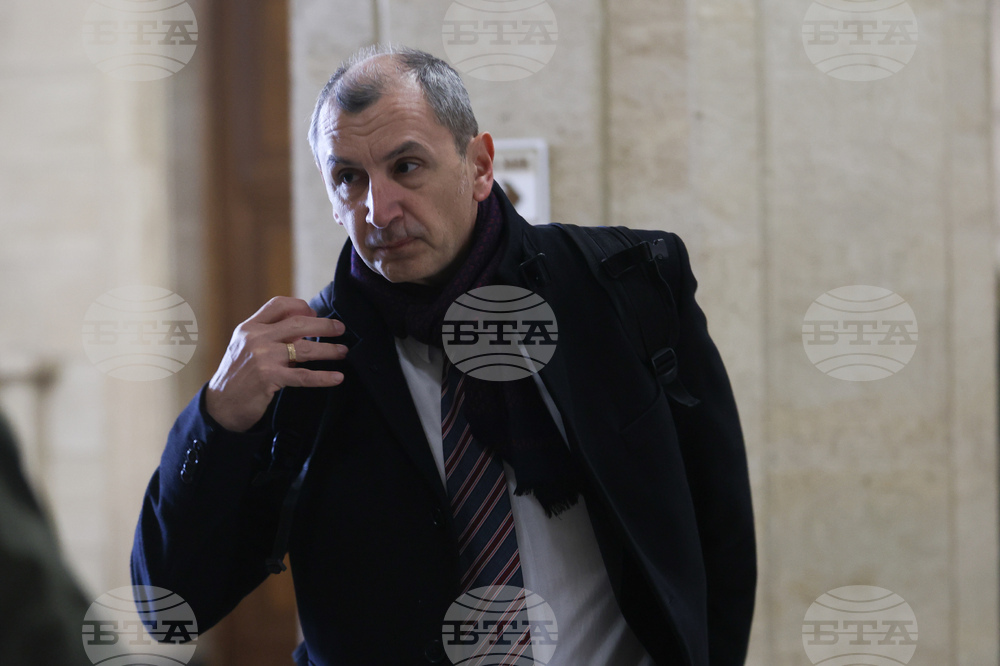 Народно събрание - служебно правителство - влизане