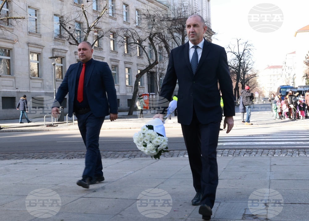 Румен Радев - Васил Левски - почит