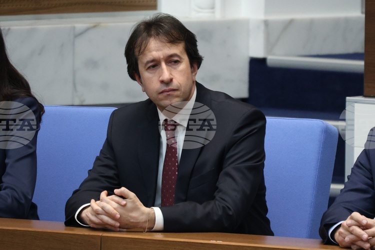 Caretaker Transport Minister Ismailov Pushes North–South Transport Projects in Talks With Romanian Ambassador