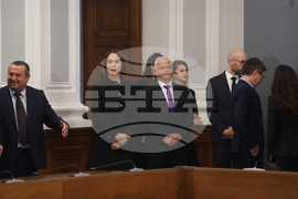 Министерски съвет - служебен кабинет - приемане на властта