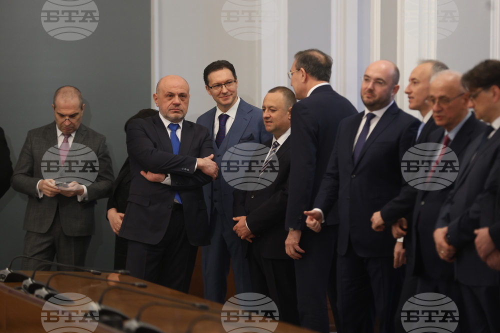 Министерски съвет - служебен кабинет - приемане на властта