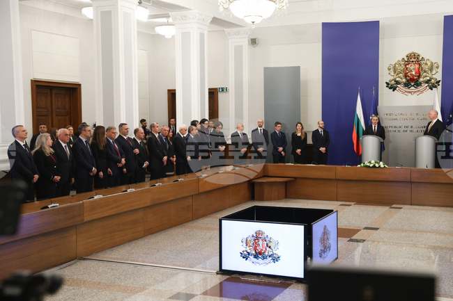 Cabinet to Hold Meeting on Monday Afternoon 