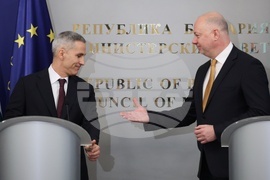 Министерски съвет - служебен кабинет - приемане на властта