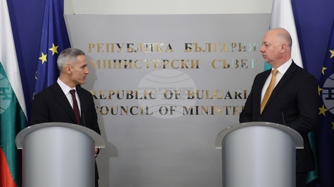 Историята не помни тези, които са имали гръмки титли, но помни вземалите решения, когато е трябвало, каза бившият премиер Росен Желязков