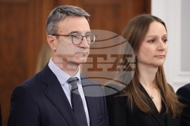 Министерски съвет - служебен кабинет - приемане на властта