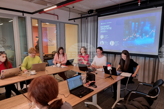 Има индикативни сигнали за събуждане на интереса на чуждестранните инвеститори в бизнес имоти в България след влизането на страната в еврозоната, каза експерт