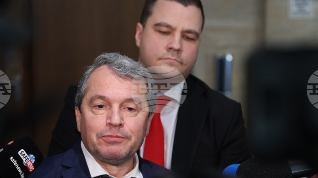 От „Има такъв народ“ обявиха, че имат подозрения относно машините за гласуване и призоваха хората да гласуват на хартия на изборите