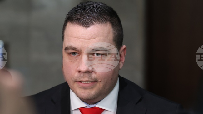 Служебният министър-председател Андрей Гюров се закле незаконно, каза Станислав Балабанов от „Има такъв народ“