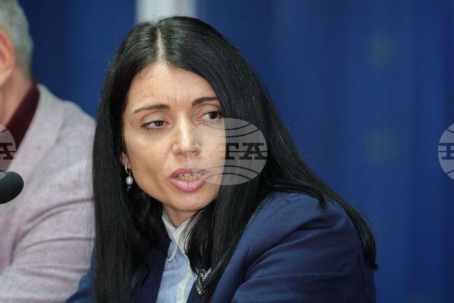 Дори един герой е достатъчен, за да остави следа в историята, каза уредникът в Регионалния исторически музей в Сливен Виктория Михнева