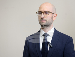 Министерство на финансите - служебен министър - приемане на поста