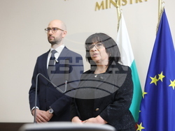 Министерство на финансите - служебен министър - приемане на поста