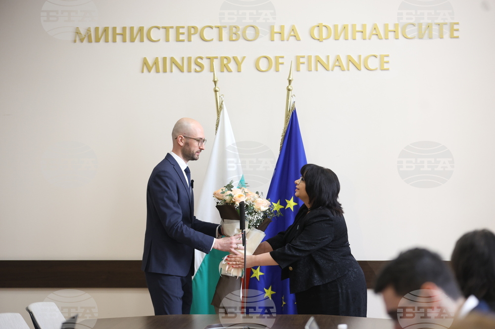 Министерство на финансите - служебен министър - приемане на поста