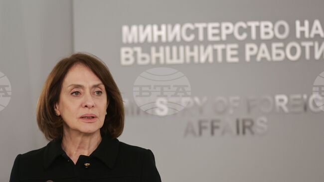 Служебният министър на външните работи Надежда Нейнски разговаря с израелския външния министър Гидеон Саар, съобщиха от МВнР 