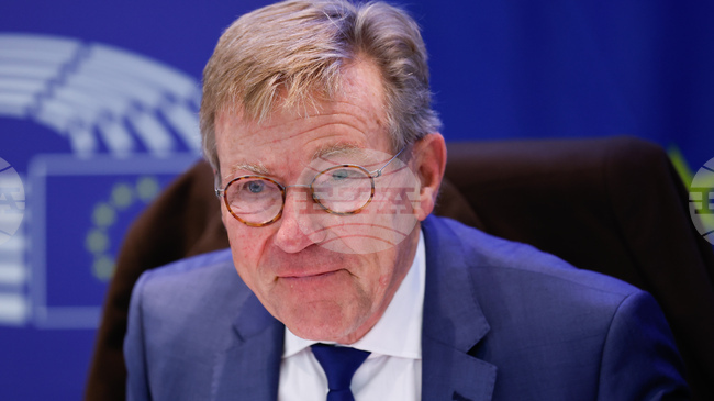 ЕП започва проверка срещу евродепутат по твърдения, че се е държал непристойно с охранител