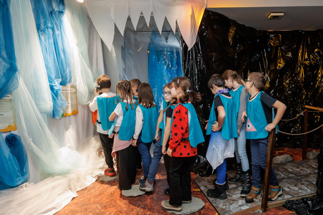 Благородна Здравкова: Над 240 групи посетиха изложбата „Какво става със Земята“ в Музейко