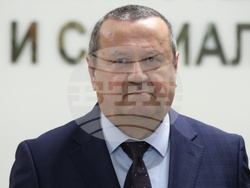 Министерство на труда и социалната политика - служебен министър - приемане на поста