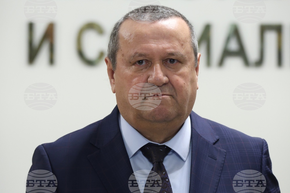 Министерство на труда и социалната политика - служебен министър - приемане на поста