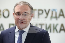 Министерство на труда и социалната политика - служебен министър - приемане на поста