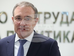 Министерство на труда и социалната политика - служебен министър - приемане на поста