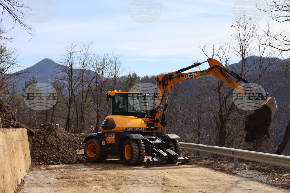 Село Кремен - свлачище - отстраняване