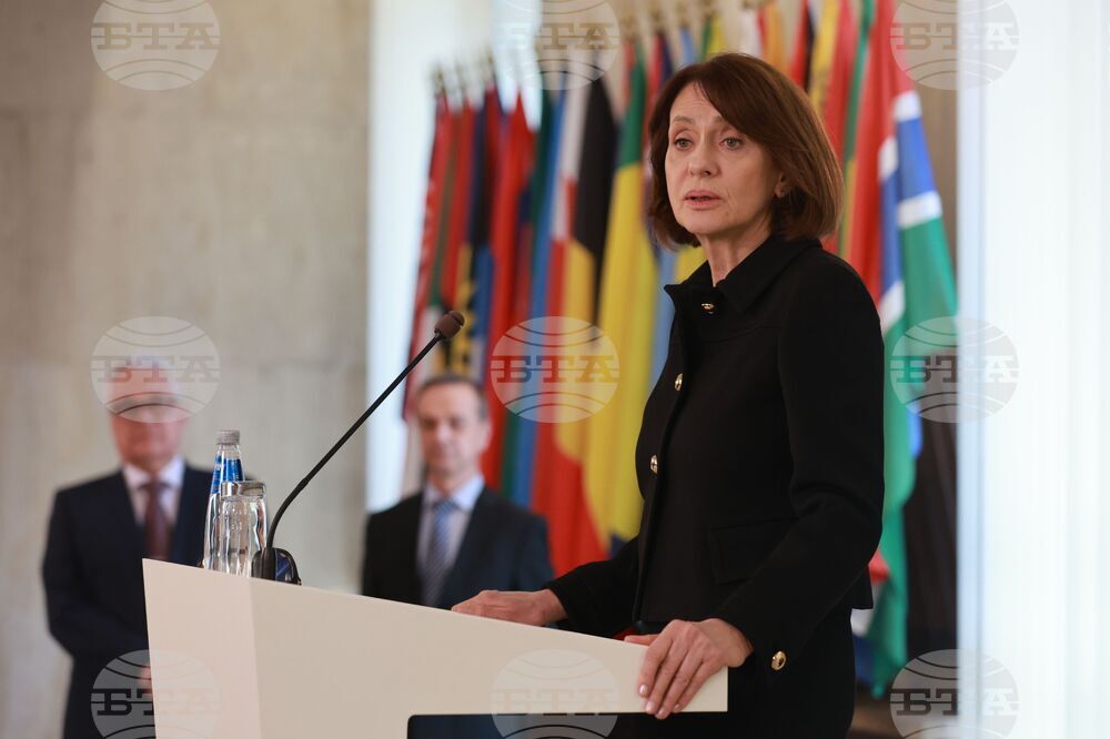 Министерство на външните работи - служебен министър - приемане на поста - Надежда Нейнски