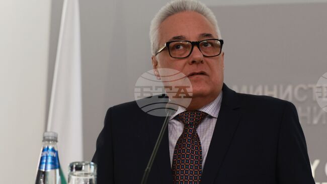 Непосредствени рискове за страната ни няма, с голямо внимание следим всяко съобщение за ескалация, каза заместник-министър Марин Райков