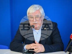 Национален пресклуб БТА - Русе - актуални политически теми - пресконференция - Валери Иванов