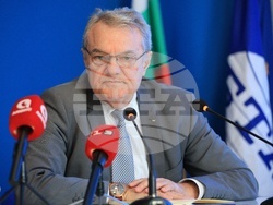 Национален пресклуб БТА - Русе - актуални политически теми - пресконференция  - Румен Петков