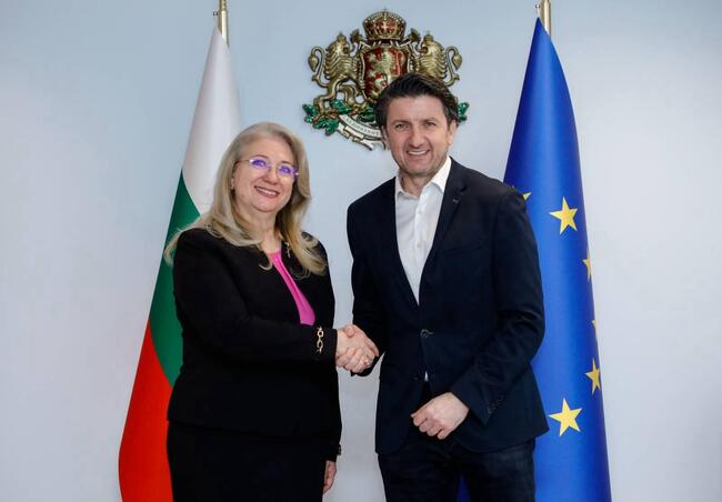 Former Tourism Minister Borshosh: Tourism Sector Is in Safe Hands