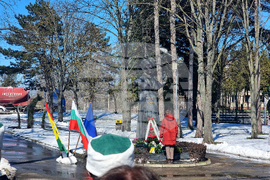 Генерал Тошево - Васил Левски - почит