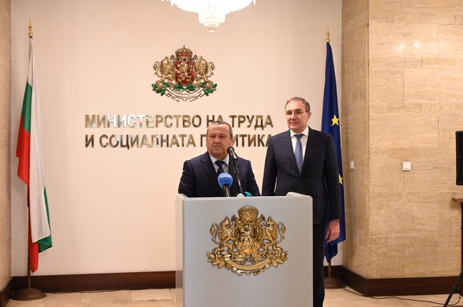 Министър Хасан Адемов: Няма да позволя с инструментите на социалната политика да се влияе върху гласуването на хората