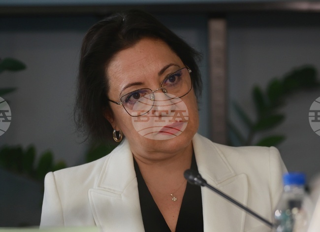 Общественият характер на БНТ е основен, каза кандидатът за генерален директор Свилена Димитрова пред СЕМ