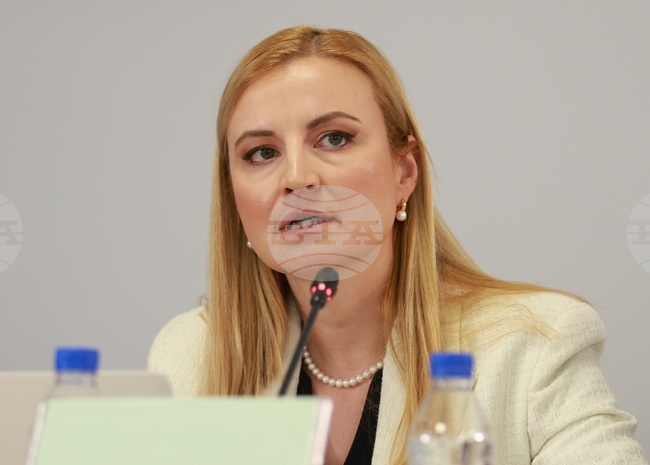 Изслушването на кандидатите за генерален директор на БНТ е изцяло законосъобразно, каза Симона Велева, председател на СЕМ