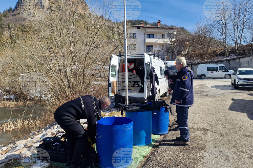 Смолян - учение - водолази 