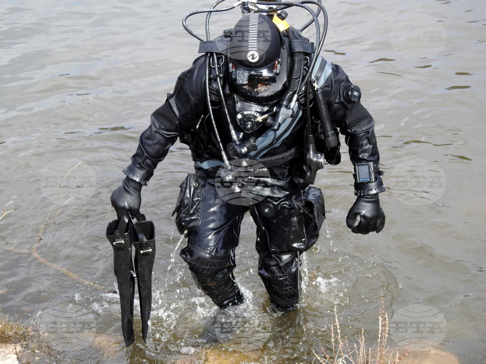 Смолян - учение - водолази 