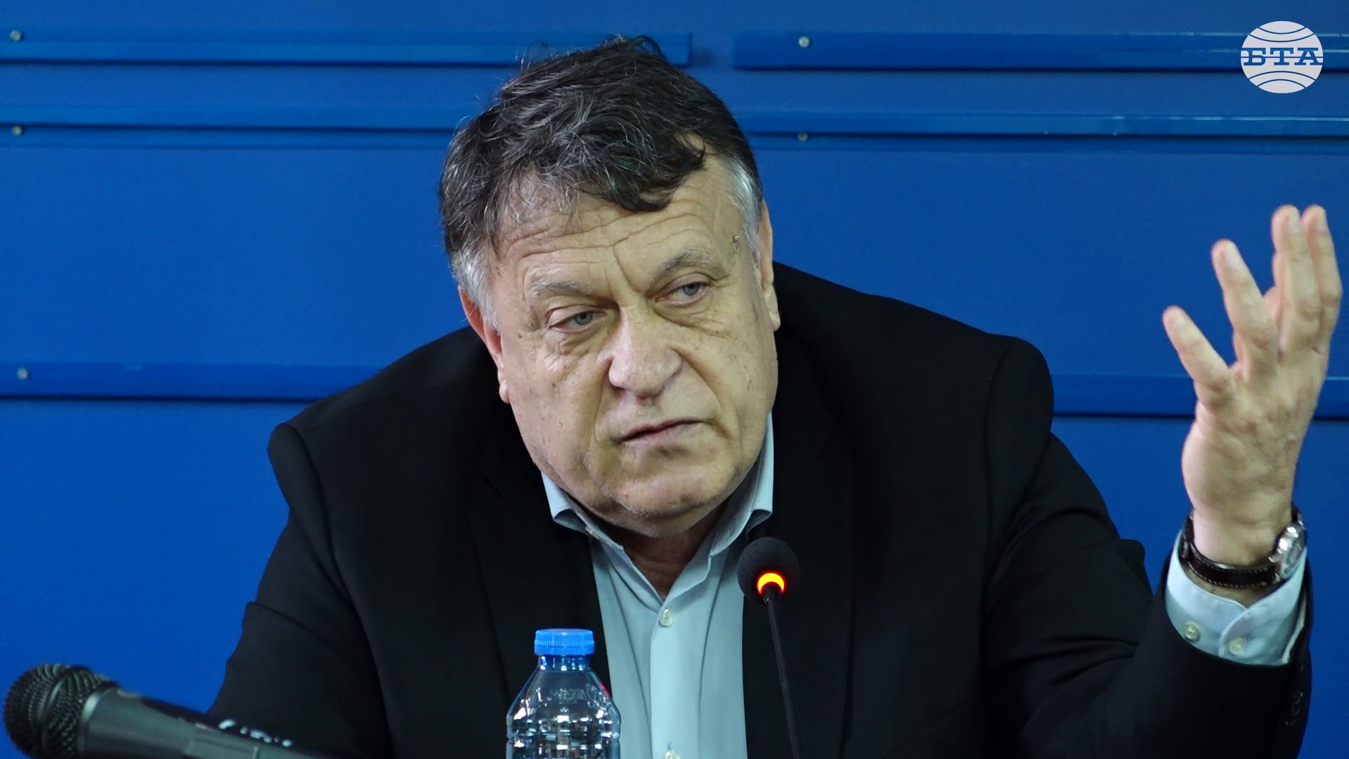 Когато има идея и хора, готови да я следват, няма сила, която да ги спре, каза в Сливен ректорът на Софийския университет проф. Георги Вълчев