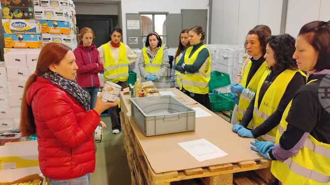 Оползотворяването на излишната, но годна храна трябва да бъде приоритет – за намаляване на разхищението и като социална политика, според БХБ