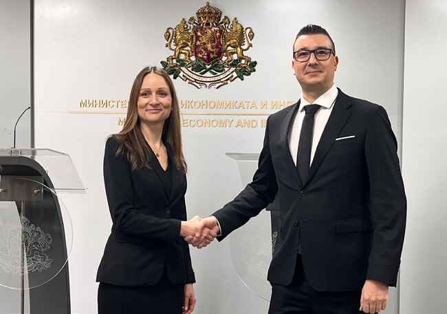 Ирина Щонова встъпи в длъжност като служебен министър на икономиката и индустрията