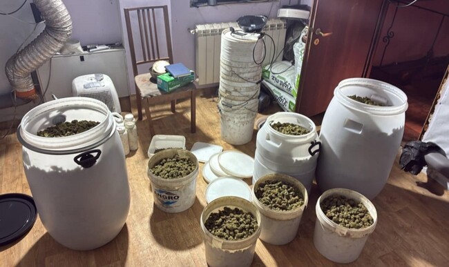 От „Гранична полиция“ разкриха нарколаборатория в софийско село, задържани са двама души