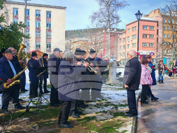 Габрово - Васил Левски - възпоменание