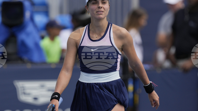 Виктория Томова отпадна в първия кръг на сингъл на турнир по тенис УТА 125 в Португалия