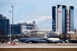 Летище „Васил Левски“ - самолети на САЩ