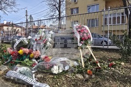 Панагюрище - паметна плоча „Васил Левски“ - почит