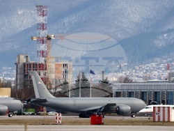 Летище „Васил Левски“ - самолети на САЩ